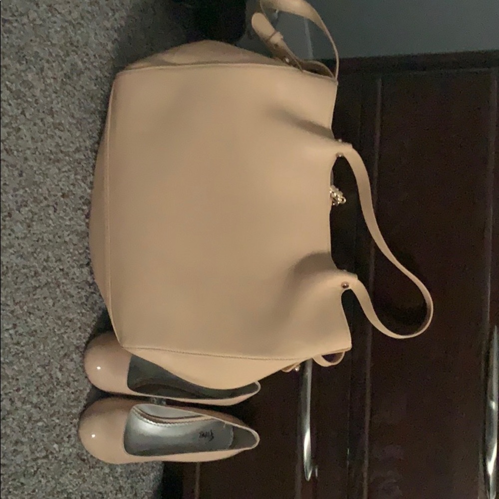 Beige bag and matching shoes